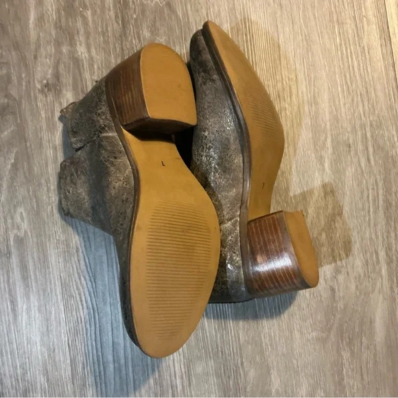 Diba True Women's Distressed Leather Ankle Boots . - Picture 5 of 5